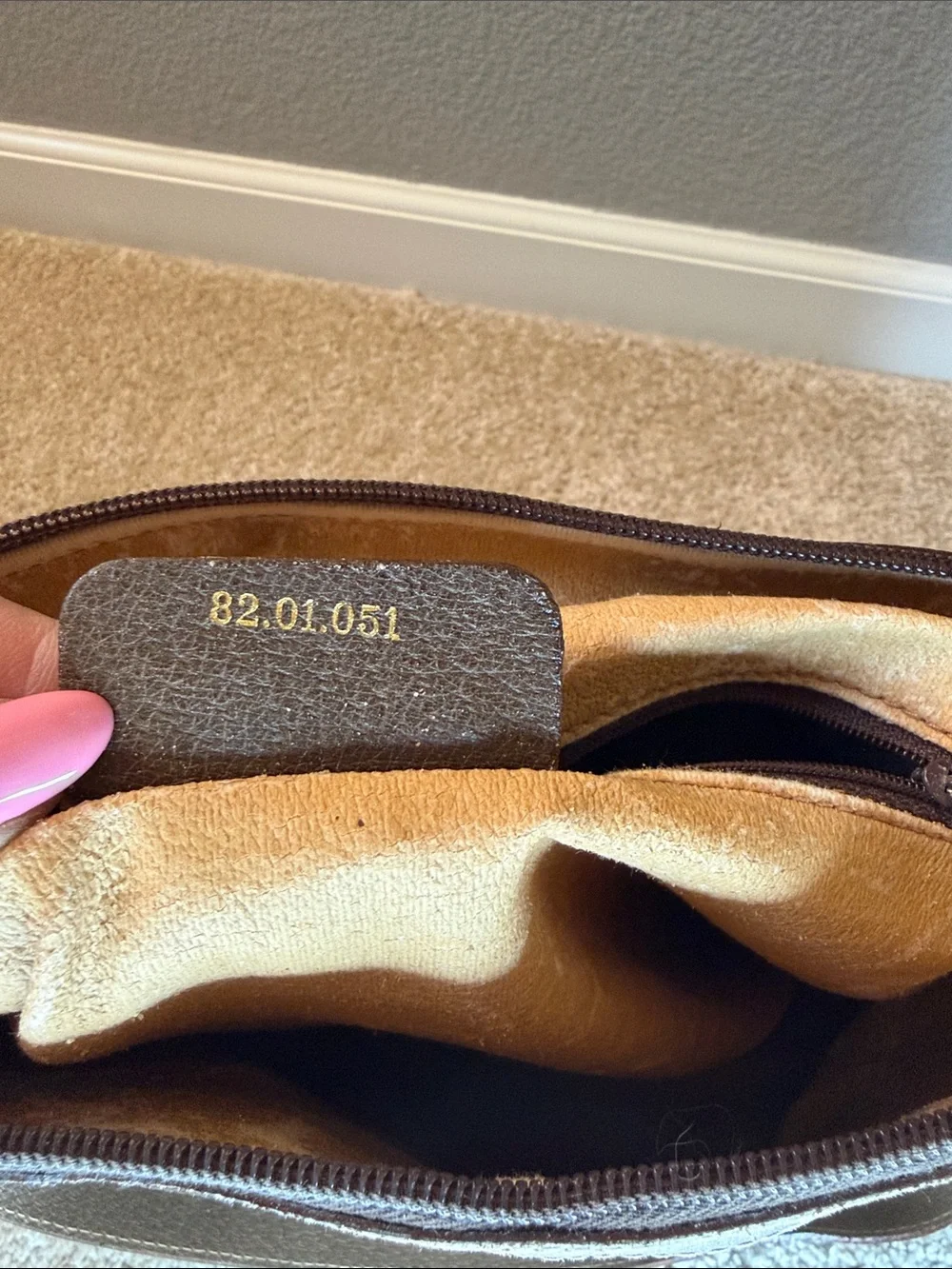Vintage Gucci Beige Monogram Shoulder Bag with Brown Leather Trim - Picture 12 of 15